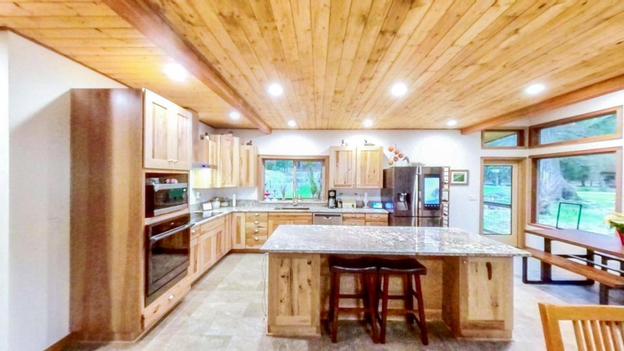 Angels Rest B&B Lavender Farm Skamania Екстер'єр фото